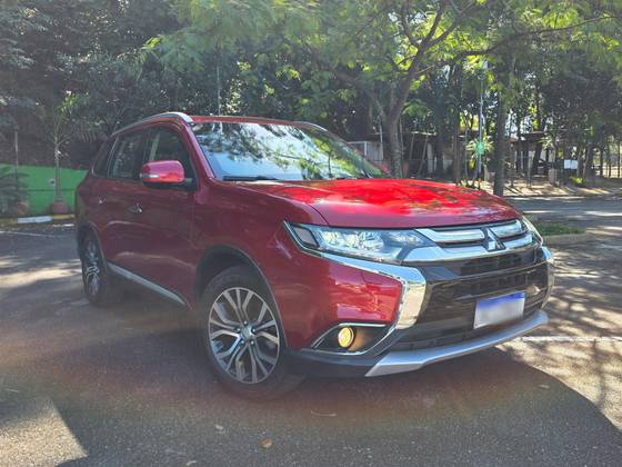 MITSUBISHI OUTLANDER 3.0 GT 4X4 V6 24V GASOLINA 4P AUTOMÁTICO